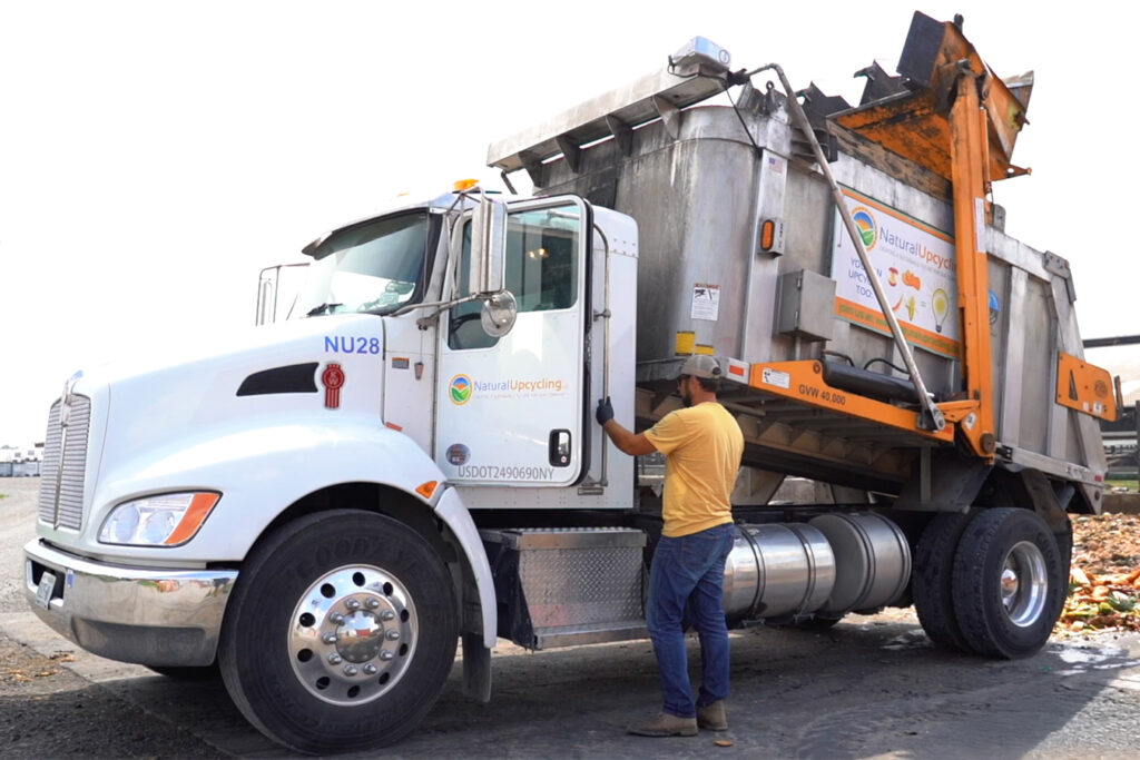 natural-upcycling-truck